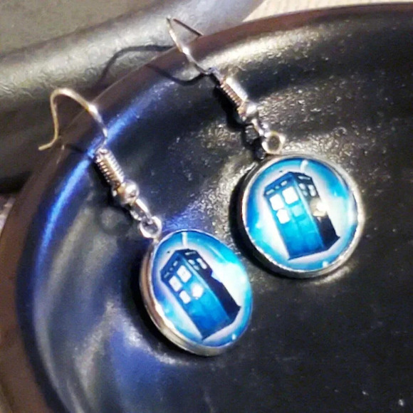Handcrafted Police Box TARDIS in Space Blue Silver Glass Earrings - Picture 3 of 6